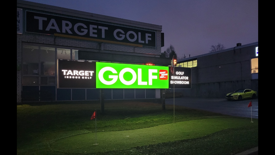 Thornhill target indoor golf driving range